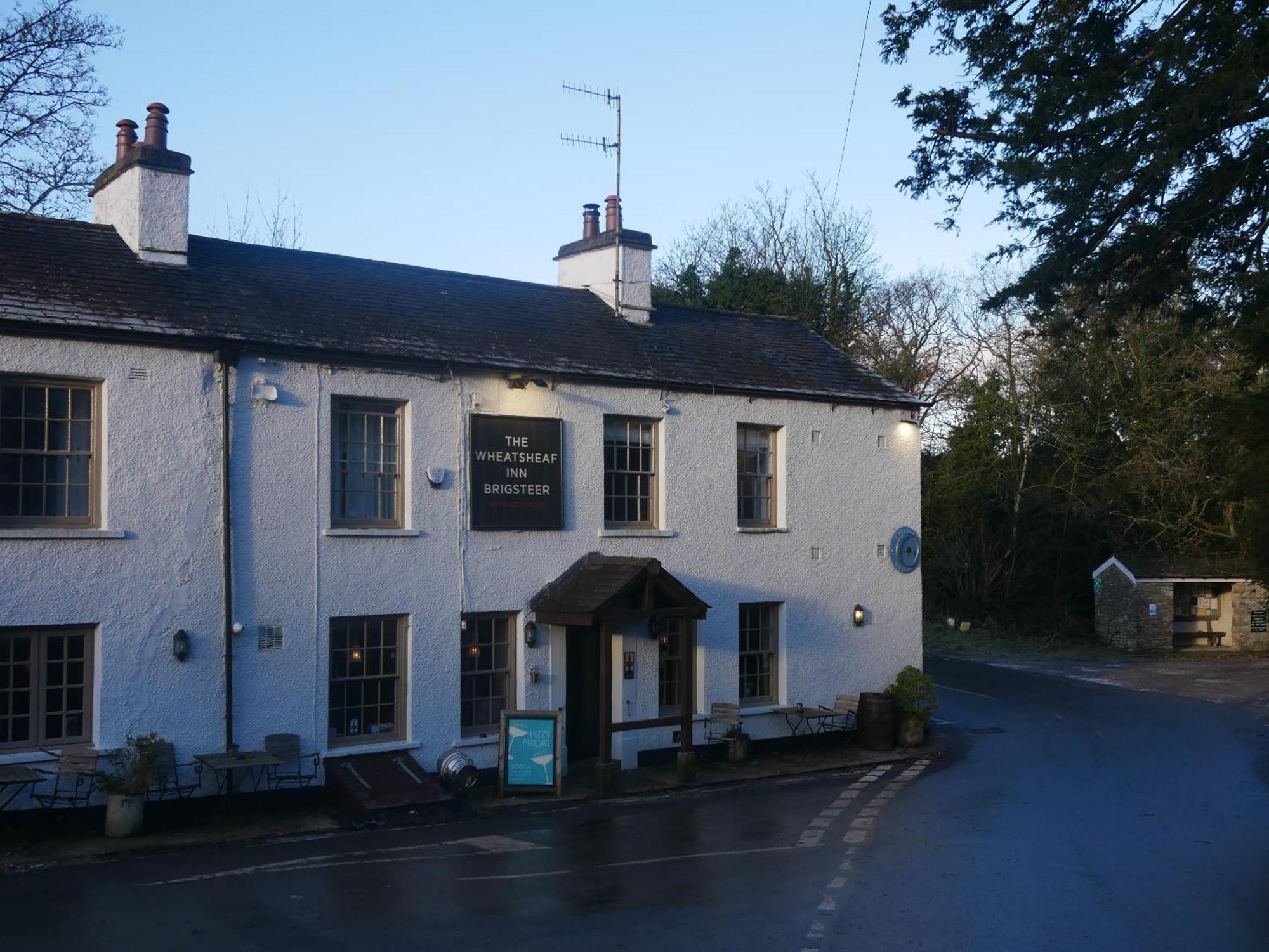 The Wheatsheaf Inn Kendal Exterior photo