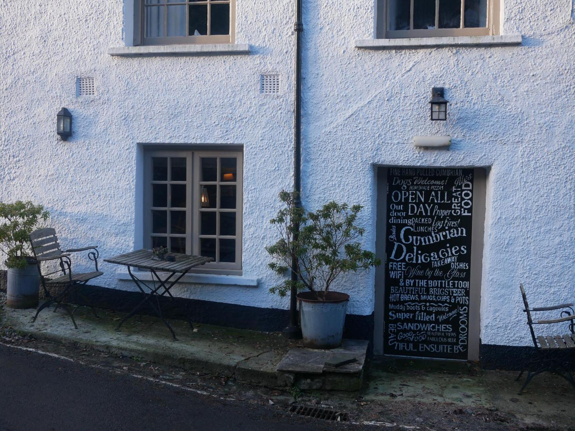 The Wheatsheaf Inn Kendal Exterior photo